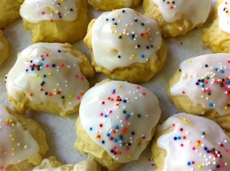 Take care not to underbake these. Lemon Anginetti | Italian Drop Anginette Cookies — the ...