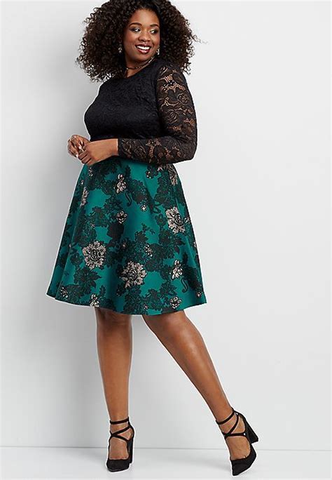 Plus Size Two Piece Dress In Lace And Floral Print