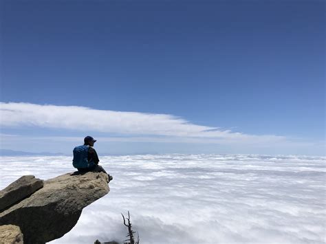 Peaceful Hike Above The Clouds Social Hiker