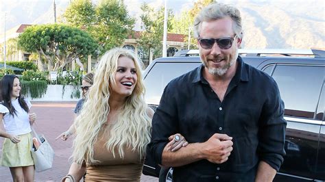 Jessica Simpson Flaunts Toned Legs In Tiny Nude Mini Dress During Sexy