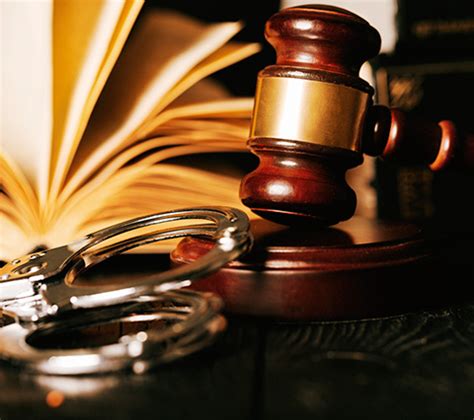 Alumnos de grado en derecho, criminología, doble ade+derecho; Derecho Penal - Jurídicos Penales