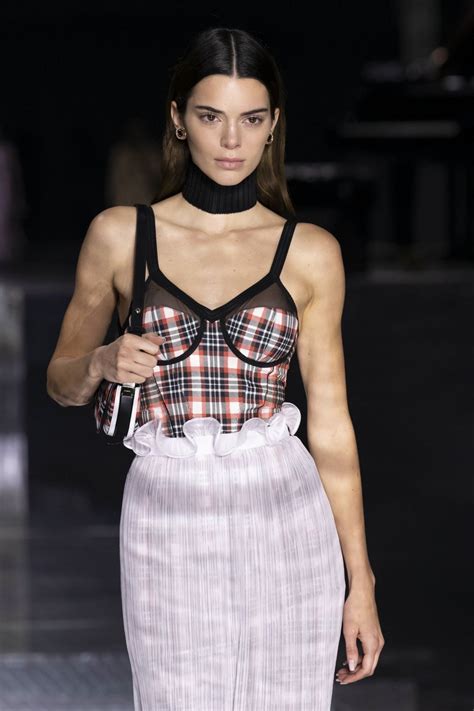 See more of kendall jenner on facebook. KENDALL JENNER at Burberry Autumn/Winter 2020 Show at ...
