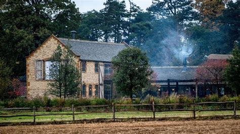 A Rare Glimpse Of The Beckhams Cotswold Estate As Victoria Jokes