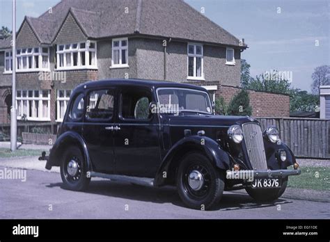 Vintage Austin 1930s Saloon Car Fotos Und Bildmaterial In Hoher