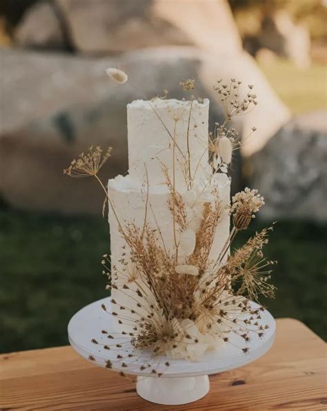 35 Rustic Wedding Cake Ideas