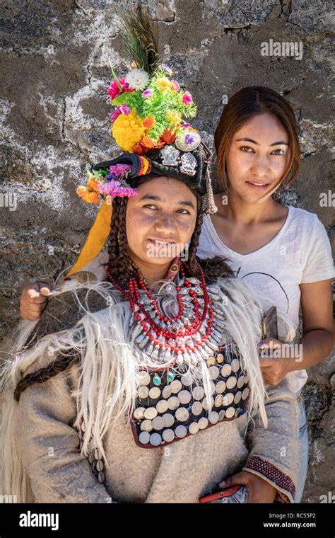 Ladakh India August 29 2018 Portrait Of Two Indigenous Sisters In