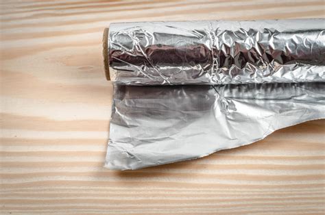5 Unusual Uses For Aluminum Foil That Will Completely Blow Your Mind