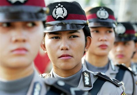 Indonesia Police Perform Virginity Tests On Female Recruits Human Rights Group Condemns