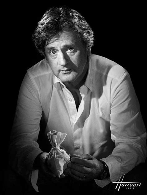 Daniel auteuil « déjeuner en l'air » daniel auteuil vous invite à découvrir une autre facette de son talent d'artiste. Spectacle Daniel Auteuil à Bordeaux du 12 décembre 2020 au ...