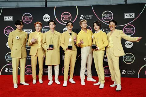 Amas 2021 Bts Make History As First Asian Act To Win Artist Of The