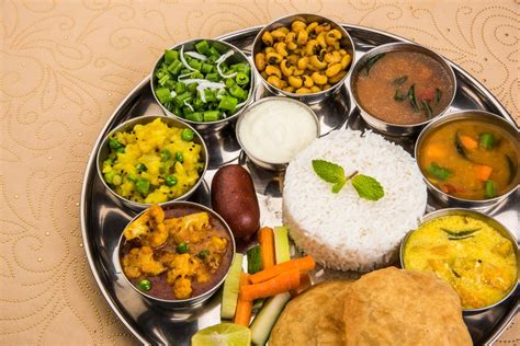 Hours may change under current circumstances Eating in India - Asia Inspirations | Asia Inspirations