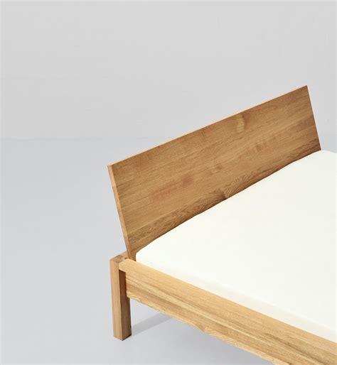 Hasena untergliedert sein betten sortiment in verschiedene serien. Vitamin Design Bett Cara -. Designermöbel von Raum + Form ...