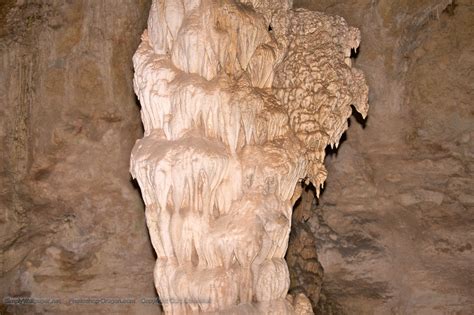 Large Column At Carlsbad Caverns Desktop Wallpaper