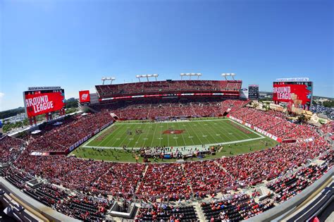 View pictures from the third annual faith & football classic, hosted by the tampa bay buccaneers foundation and the fellowship of christian athletes at the tampa sportsplex. Tampa Bay Bucs Stadium Pirate Ship