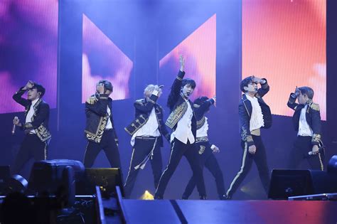 7 Reasons Why Bts Are The K Pop Group Taking Over The World Ảnh Nhóm