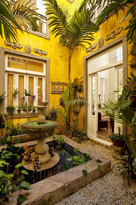 12 Beautiful Indoor Courtyard Ideas To Try
