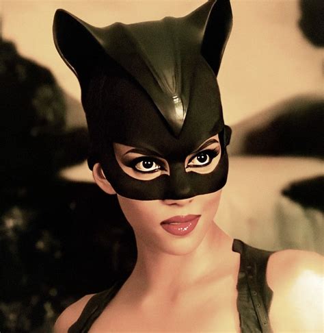 𝙳𝚌 𝙲𝚘𝚖𝚒𝚌𝚜 Halle Berry Catwoman Phillips Patience Dc Comics