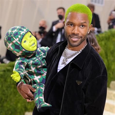 frank ocean updates on twitter rt blahnded frank ocean attended the met gala with his robot