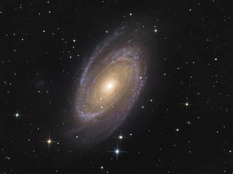 M81 Astronomiede Der Treffpunkt Für Astronomie