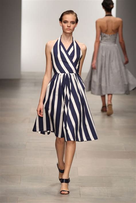 Dress Using Diagonal Lines White Stripes Striped Dress Summer