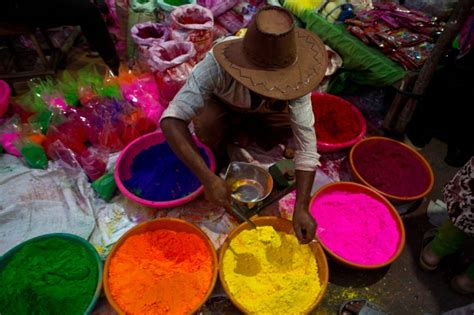 ‘festival Of Colours Hindus Celebrate Holi India News Al Jazeera