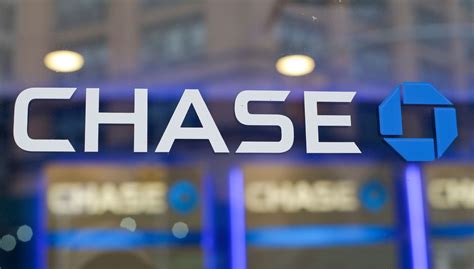 Chase Forgave All The Credit Card Debt Of Its Canadian Customers — Quartz