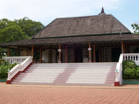 10 Wisata Religi Kota Jepara Paling Bersejarah
