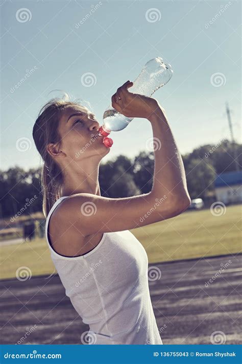 Fitness Woman Drinking Water Stock Image Image Of Individuality