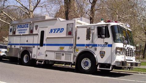 Nypd Esu Command Post Police Truck Police Cars Emergency Vehicles