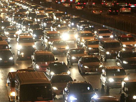 In Pictures Massive Traffic Jam On Sheikh Zayed Road Uae Gulf News