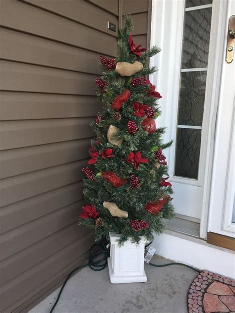 10 Outdoor Porch Christmas Trees Kiddonames