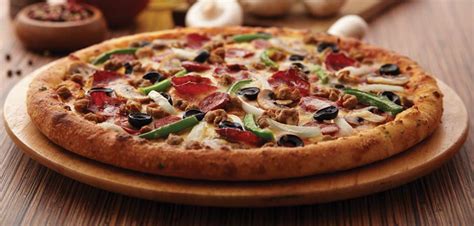 Pizza's uit new york bestel je bij domino's. Specialty Pizzas, Cheese Burst & New York Crust | 30-Min ...