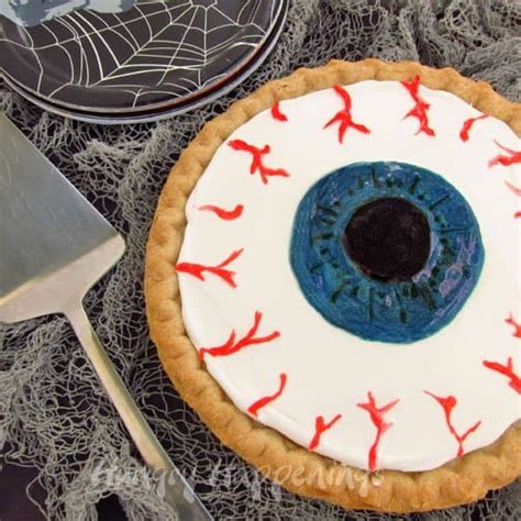 10 Halloween Pie Ideas For The Perfect Spooky Dinner Party