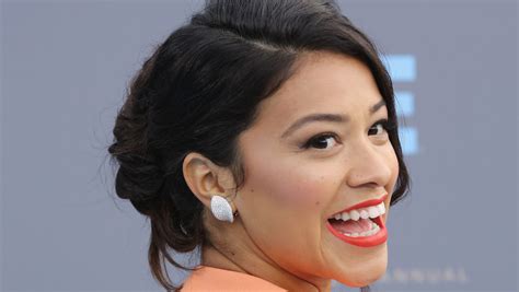 jane the virgin star gina rodriguez opens up about the scariest trip of her life