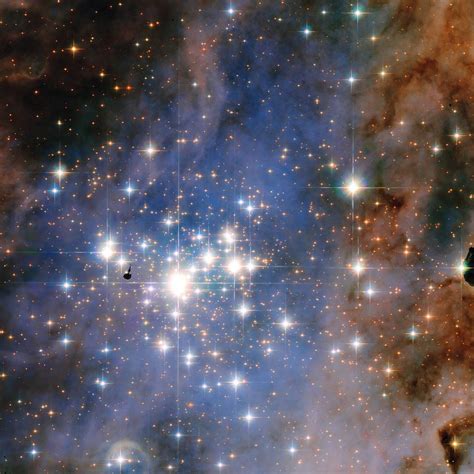 Hubble Unveils A Tapestry Of Dazzling Diamond Like Stars Hubble