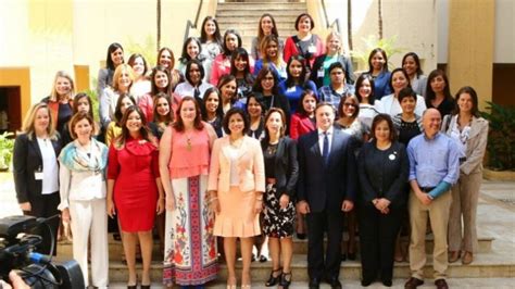 Mujeres Líderes En República Dominicana