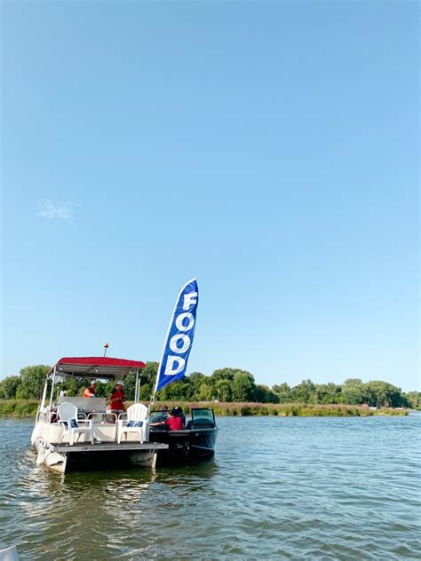 14 Best Minnesota Lake Towns | look about lindsey | travel and