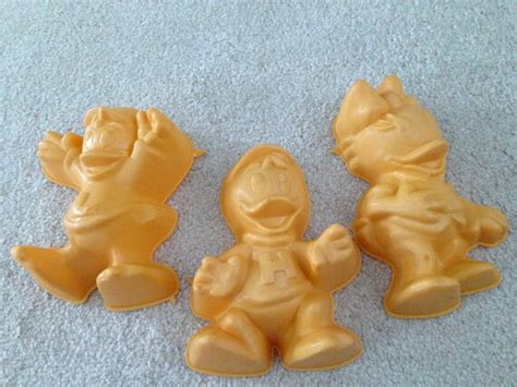 3 Jello Mold Duck Tails Plastic Daffy Huey And Louey Etsy