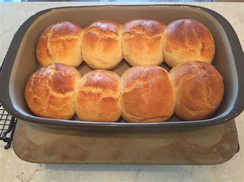 Knusprige Dinkel-Weizen- Brötchen aus dem Grundset von Pampered Chef