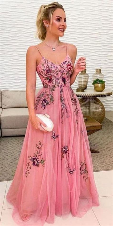 24 Wedding Guest Dresses For Every Seasons And Style In 2020 Guest Dresses Wedding Guest
