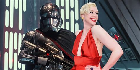 Star Wars How Gwendoline Christie Prepared For Captain Phasma Role