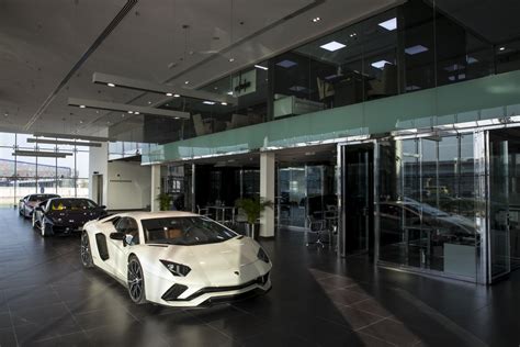 Worlds Largest Lamborghini Showroom Now In Dubai Lamborghini Showroom