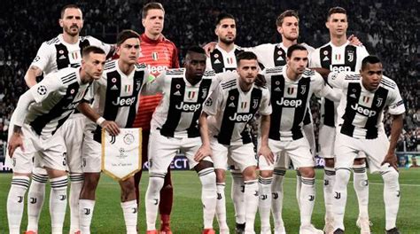 Barcelona y juventus se enfrentan hoy martes 8 de diciembre en el camp nou, en el partido que cierra para ambos la fase de grupos de la champions los azulgrana reciben en casa a la juventus con el liderato del grupo g en juego. Datos gratis para hoy Champions League | Bayer vs Juventus ...