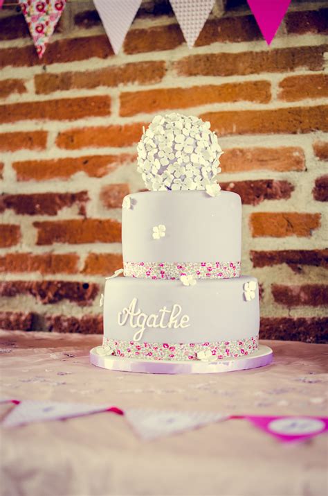 Discover our beautiful wholesale fabrics online today. Sweet table - Baptême Agathe - thème Liberty : wedding ...