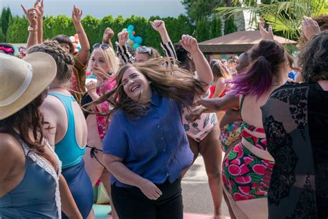 How Hulus Shrill Made Its Fat Babe Pool Party Episode