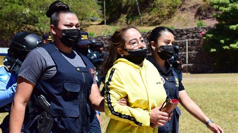 Cae En Guatemala María Mendoza “la Patrona” Requerida En Eeuu Por Tráfico De Personas Y