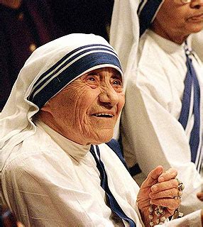 Aqui, madre teresa, falava do que você faz. Qual o santo do dia 05 de setembro? | Cléofas