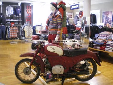 The direct correlation of cc to hp is that the higher the ccs, the more power the engine will create. 1954 Moto Guzzi Zigolo 98 cc