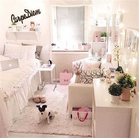 Pink white and gold room. I'm looking for pastel pink/white/gold room decor, bedspreads, sheets, pillows, plants and just ...