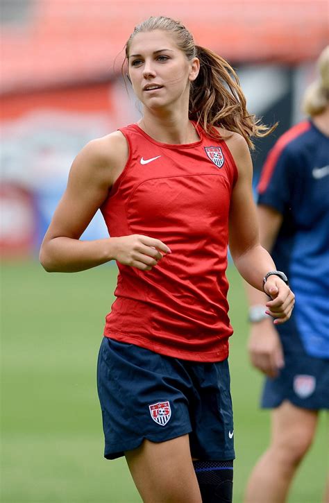 Alex Morgan Us Gold Medalist And World Cup Champion 2011 Rcelebs